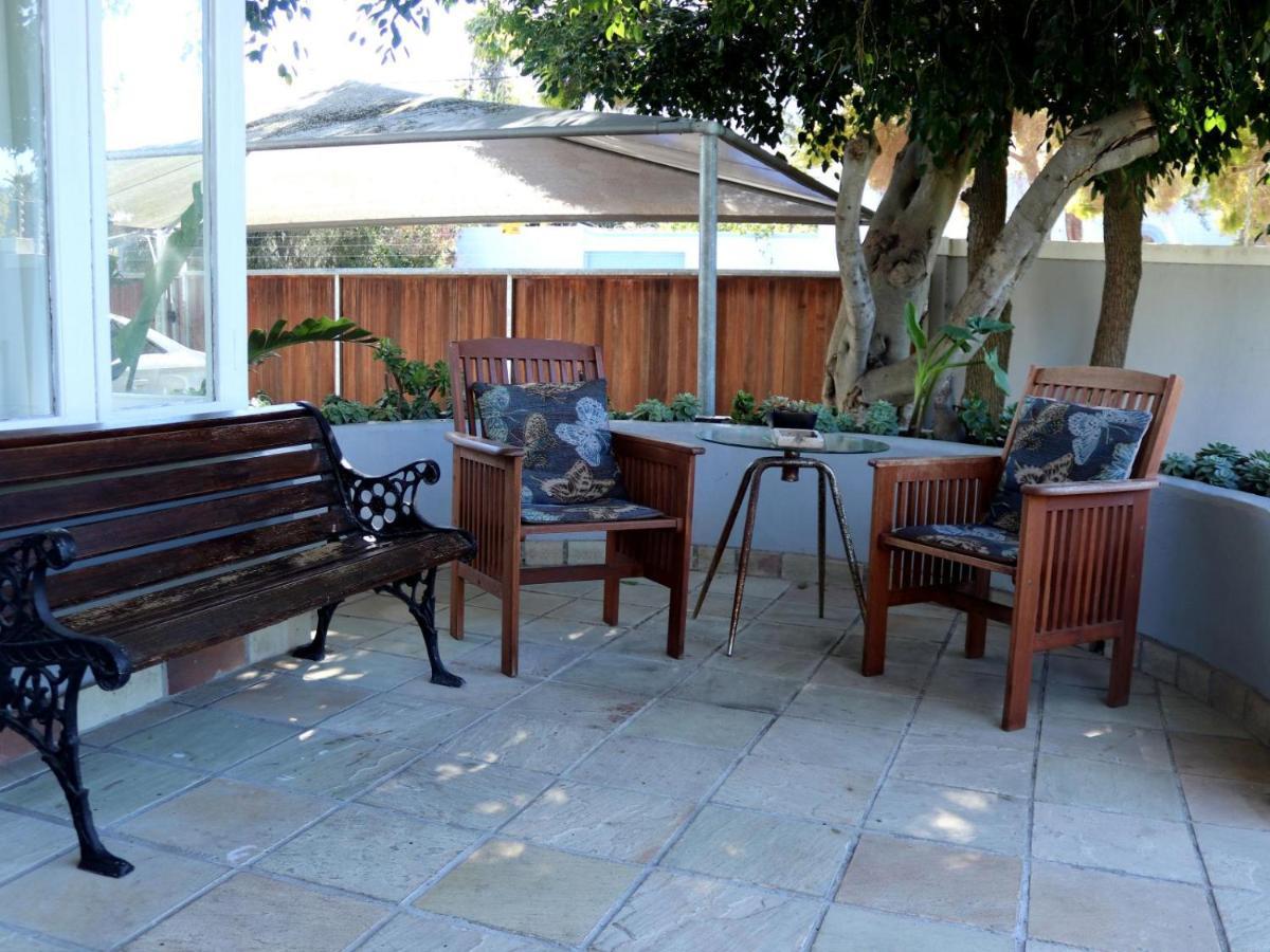 בלוויל The Boston Guest House מראה חיצוני תמונה